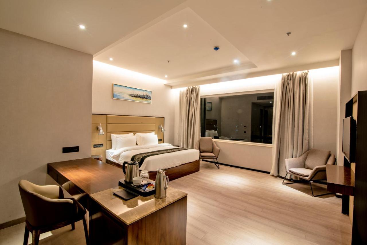 Enrise By Sayaji Nashik Hotel Exterior photo