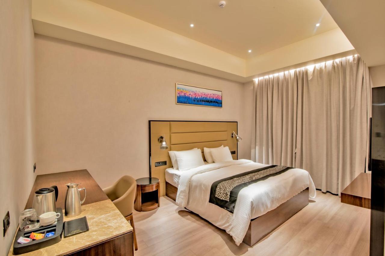 Enrise By Sayaji Nashik Hotel Exterior photo